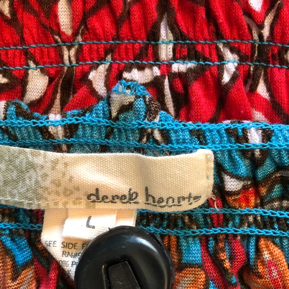 Derek Heart Patterned Top - Picture 6 of 7